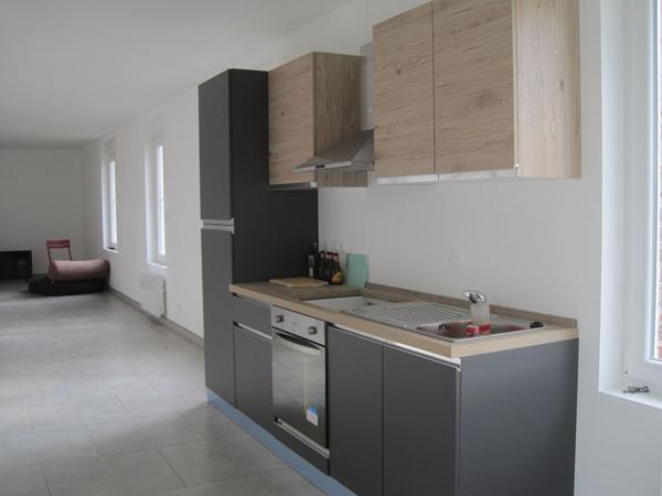 A LOUER MAISON   A VENDEUIL 02