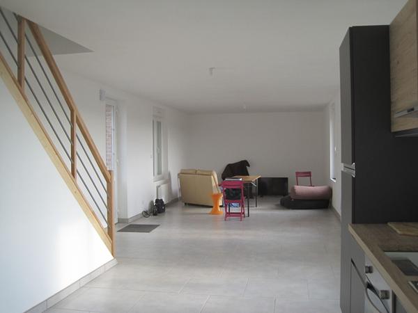 A LOUER MAISON   A VENDEUIL 02