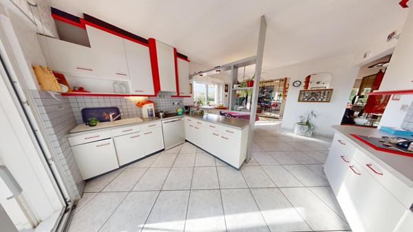 Maison familiale 130 m² avec piscine, véranda et grand terrain à Wittelsheim (68310)