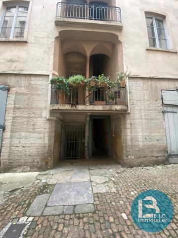 LYON 1 PLACE CHAZETTE