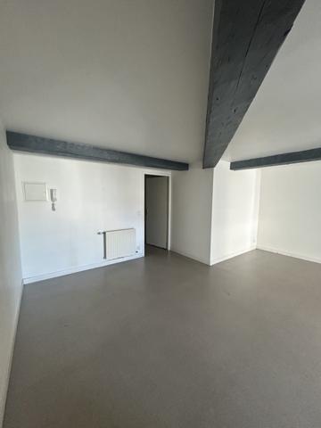 APPARTEMENT T4 - CENTRE VILLE SAINTES