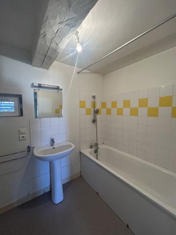 APPARTEMENT T4 - CENTRE VILLE SAINTES
