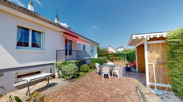 Maison de 3 chambres plus sous sol aménagé à Châteauroux 5 pièce(s)