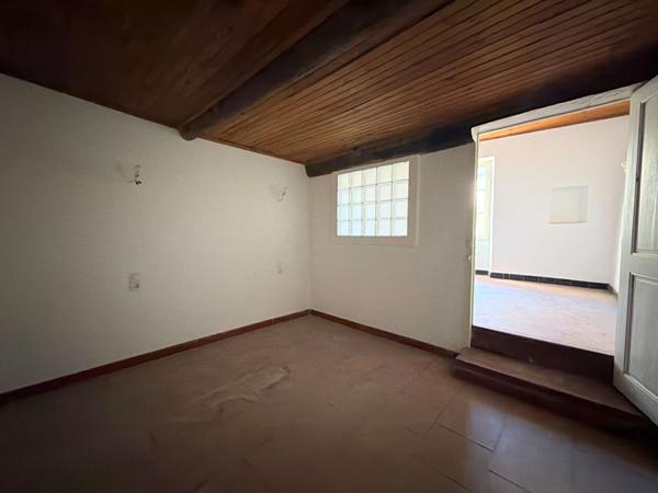 A VENDRE 84160 CADENET MAISON DE VILLAGE TYPE 3 PIECES D'ENVIRON 87M²