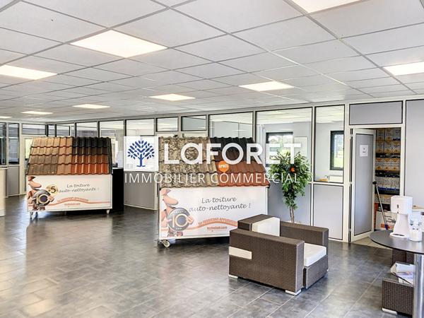 Location local commercial Roncq - 721 m² - 6 250 €/mois