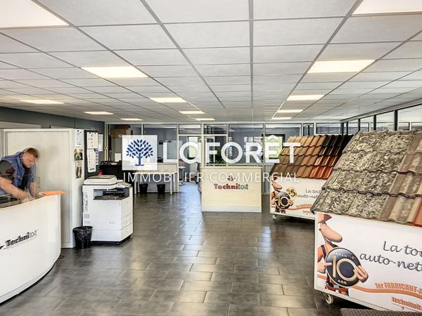 Location local commercial Roncq - 721 m² - 6 250 €/mois