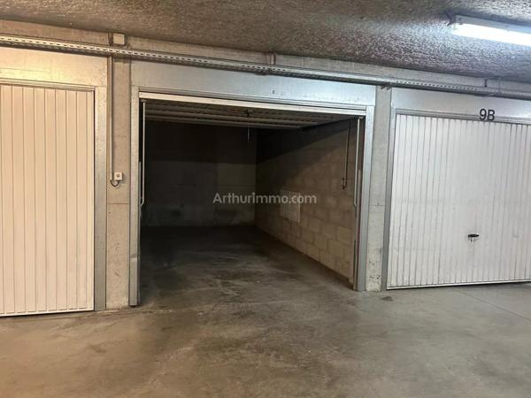 Location Parking 16 m2 à Morteau