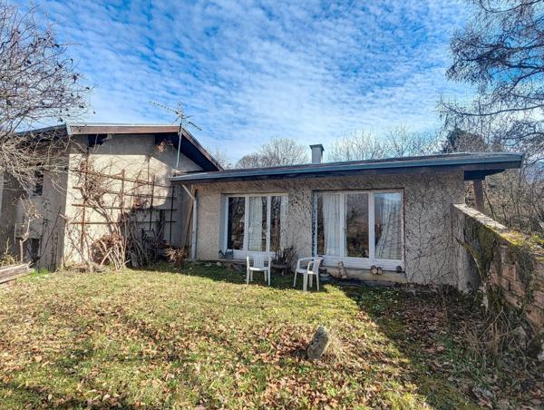 Herbeys : villa d'architecte T5 de 120 m² sur terrain 962 m²