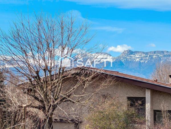 Herbeys : villa d'architecte T5 de 120 m² sur terrain 962 m²