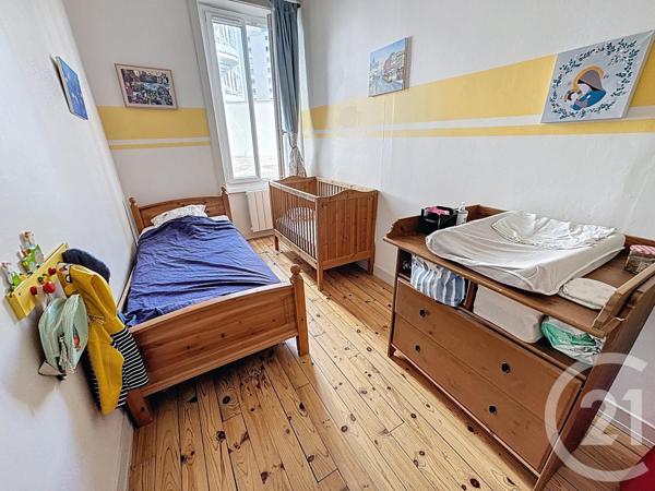Appartement F4 à vendre  4 pièces - 82,84 m2 LYON - 69007