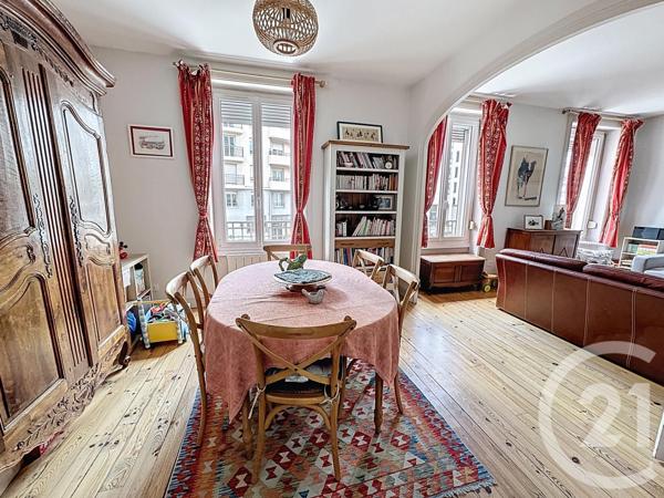 Appartement F4 à vendre  4 pièces - 82,84 m2 LYON - 69007