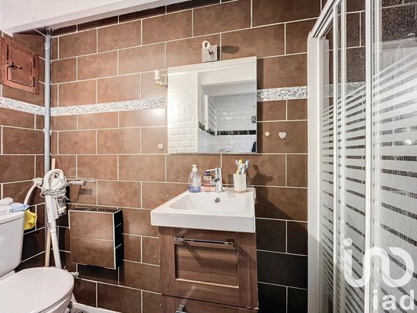 Appartement 2 pièces de 43 m² à Marseille (13015)