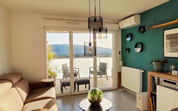 Appartement à vendre    3 pièces • 55,41 m2 Saint-Laurent-du-Var