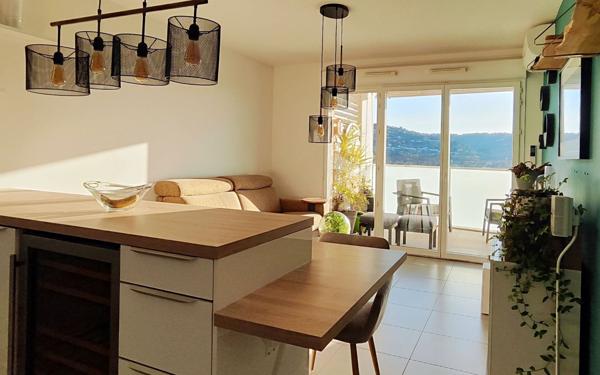 Appartement à vendre    3 pièces • 55,41 m2 Saint-Laurent-du-Var