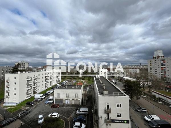 Appartement 3 pièces T3 F3 56.7 m² à Bobigny 93000 à vendre