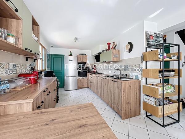 Maison à LA GOUESNIERE, 35350 - 6 pièces 109m²