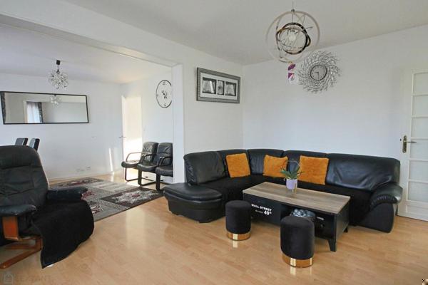 Charmante maison, beau volume et proche toutes commodités