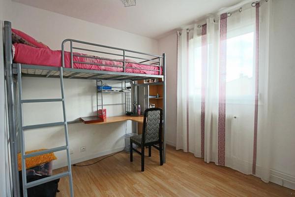 Charmante maison, beau volume et proche toutes commodités