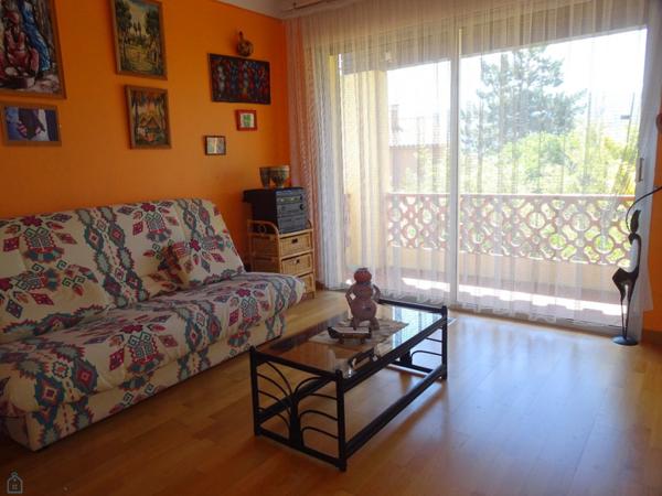 Villa 8 pièces sur terrain arboré 3500m²