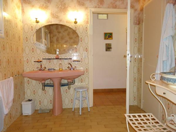 Villa 8 pièces sur terrain arboré 3500m²