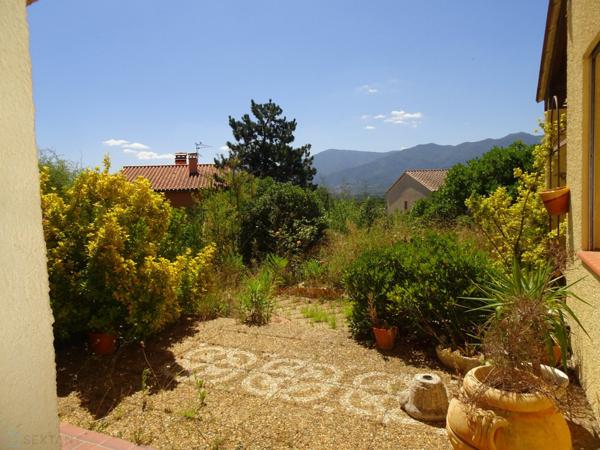 Villa 8 pièces sur terrain arboré 3500m²