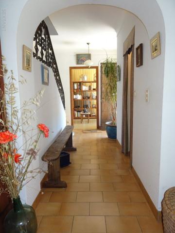 Villa 8 pièces sur terrain arboré 3500m²