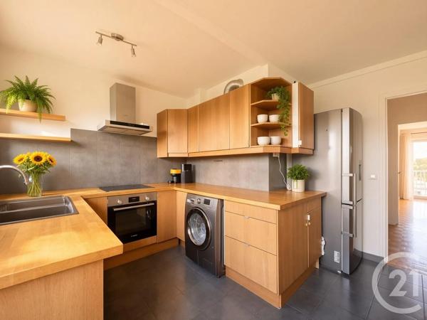 Appartement F4 à vendre  4 pièces - 66,57 m 2   FRESNES  - 94