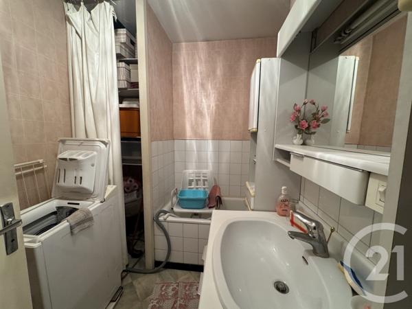 Appartement F3 à vendre  3 pièces - 65,42 m2 ST PRIEST - 69