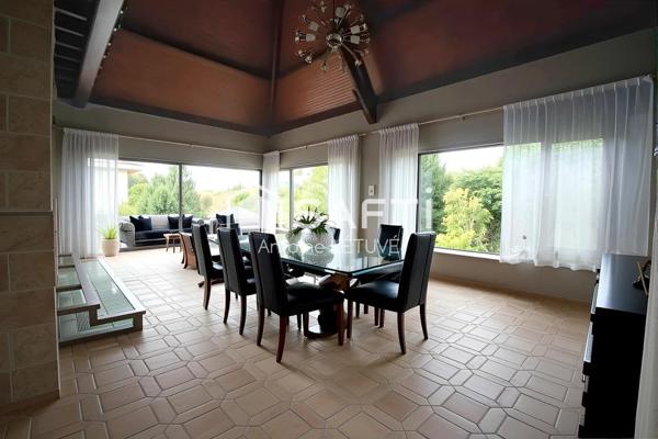 Pavillon Bourgeois de 5 chambres sur Jardin arboré