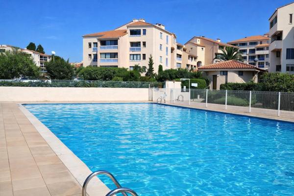 T2 EN REZ DE JARDIN + PARKING (GARAGE POSSIBLE EN OPTION)