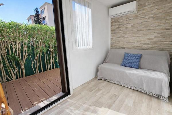 T2 EN REZ DE JARDIN + PARKING (GARAGE POSSIBLE EN OPTION)