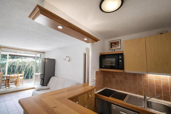 T2 EN REZ DE JARDIN + PARKING (GARAGE POSSIBLE EN OPTION)