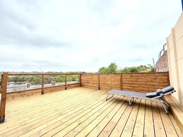 BIEN D’EXCEPTION AU CŒUR DE SAINT-VALERY-EN-CAUX MAISON + ANNEXE + PATIO – VUE PORT – NOUVEAU PRIX 395 000 € HAI