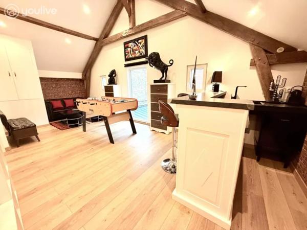 BIEN D’EXCEPTION AU CŒUR DE SAINT-VALERY-EN-CAUX MAISON + ANNEXE + PATIO – VUE PORT – NOUVEAU PRIX 395 000 € HAI