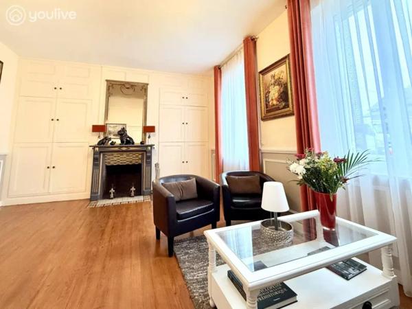 BIEN D’EXCEPTION AU CŒUR DE SAINT-VALERY-EN-CAUX MAISON + ANNEXE + PATIO – VUE PORT – NOUVEAU PRIX 395 000 € HAI