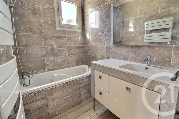 Appartement F2 à vendre  2 pièces - 47,80 m 2   PANTIN  - 93