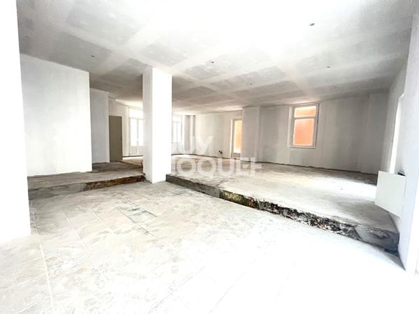 A vendre à PERPIGNAN (66000) Demeure bourgeoise 4 Faces et son Local Commercial