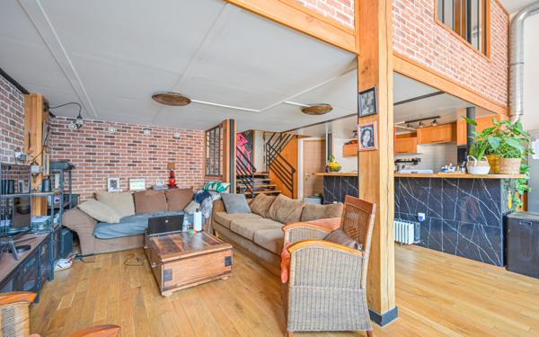 Appartement à vendre    4 pièces • 135 m2 Paris 19