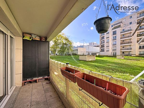 Bas de Suresnes - 3 pièces 65m² avec balcon -Cave et Box