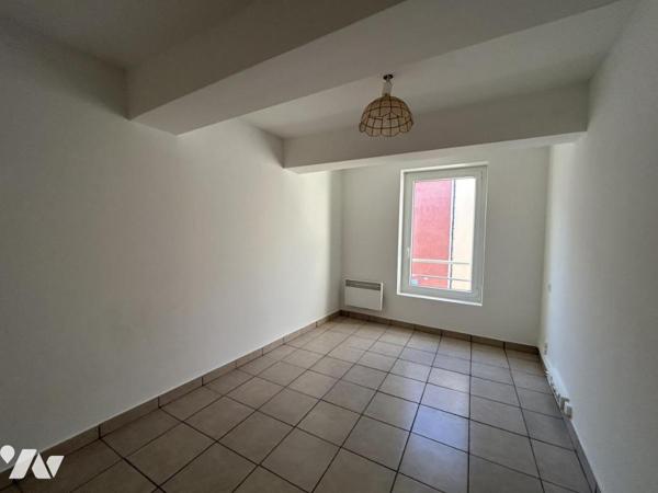 Montélimar, coeur de ville , appartement de 51 .41m2 hab. 