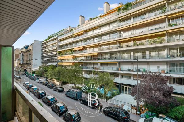 Paris 16ème, Appartement  14 m² à vendre
