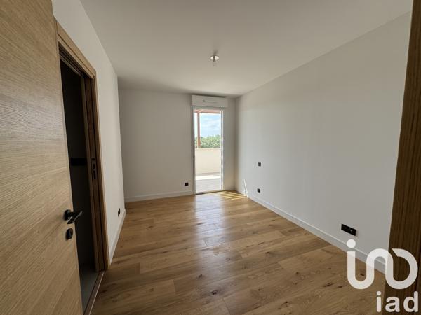 Appartement à vendre 4 pièces 97 m² Castries