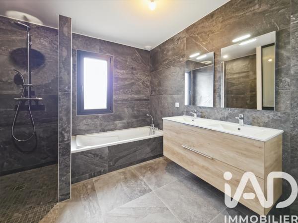 Maison à vendre 5 pièces 112 m² Sauvian