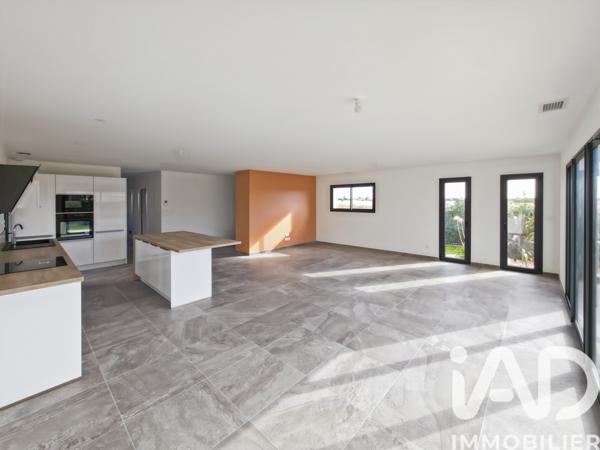 Maison à vendre 5 pièces 112 m² Sauvian