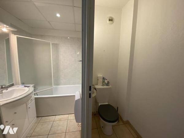 APPARTREMENT et  GARAGE à proximité immédiate du Centre Historique d'UZES