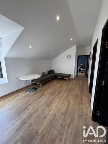 Immeuble à vendre 165 m² Perthes