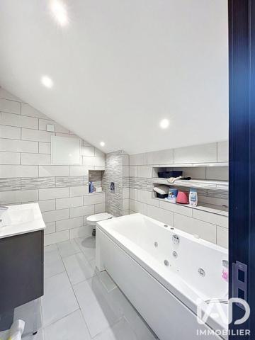 Immeuble à vendre 165 m² Perthes