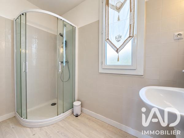 Maison à vendre 5 pièces 76 m² Rochefort