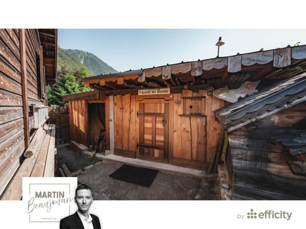 Maison
         4 pièces
        - 121 m² Bien prestige 1 490 000 € *