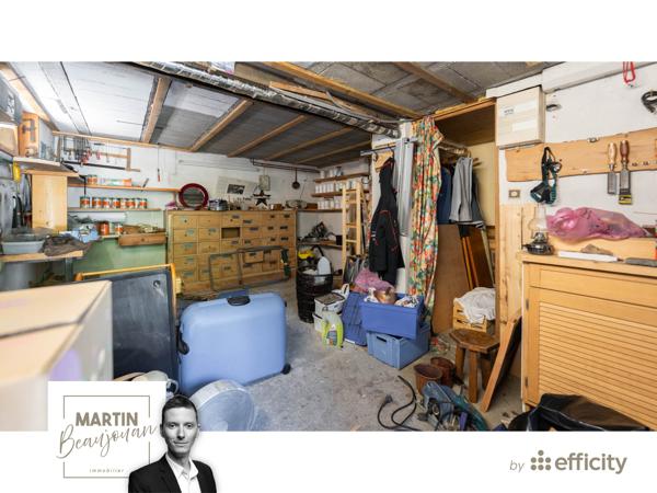 Maison
         4 pièces
        - 121 m² Bien prestige 1 490 000 € *